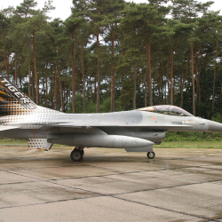TB1_8_20040624