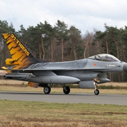 29598227_1644572605664028_425860593850525647_n