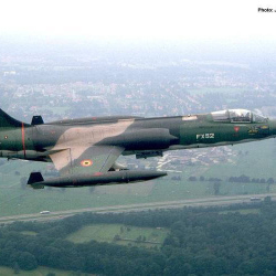 f104-2