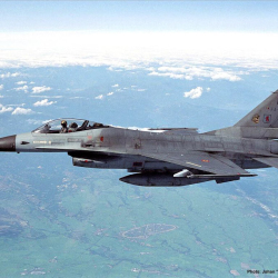 f16-11