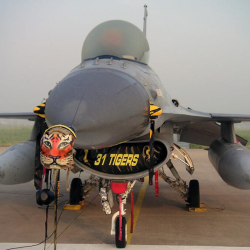 f16-19
