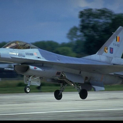 f16-8